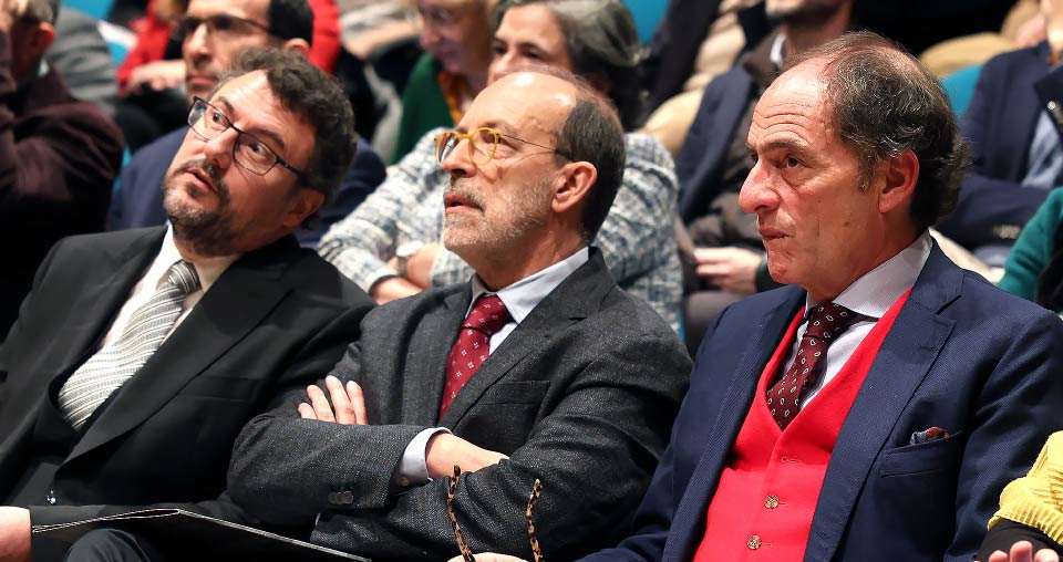 ESCOLA DE ECONOMIA E GESTÃO CELEBROU O SEU 42º ANIVERSÁRIO